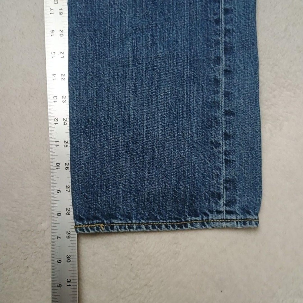 Levis 501 Jeans Mens 34x30 Blue Straight Medium Wash 5-Pocket Denim Regular - Picture 10 of 13